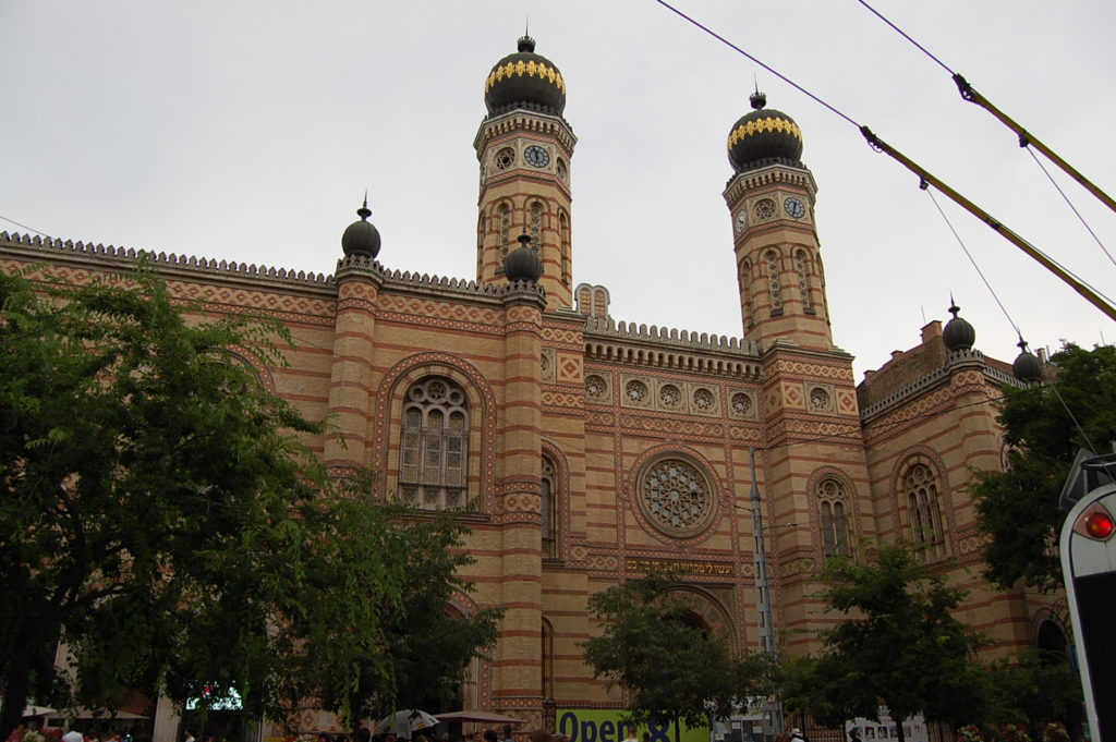Synogogue 2nd largest